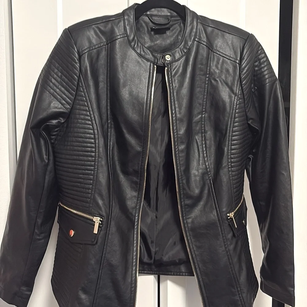 NWT [City Chic] Biker Moto Black w/ Gold Zip-Up Leather Jacket Coat Women’s 12 - Picture 9 of 15